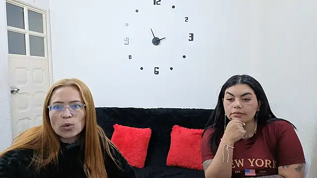 lesb_milf Chat XXX in diretta
