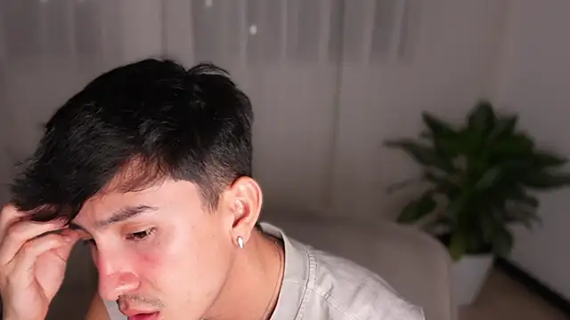 sweettaaron01 লাইভ XXX চ্যাট