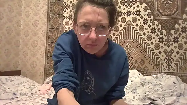 FayInessaKiss Live XXX-chat