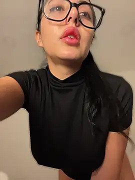 _Nina_1 Chat XXX in diretta