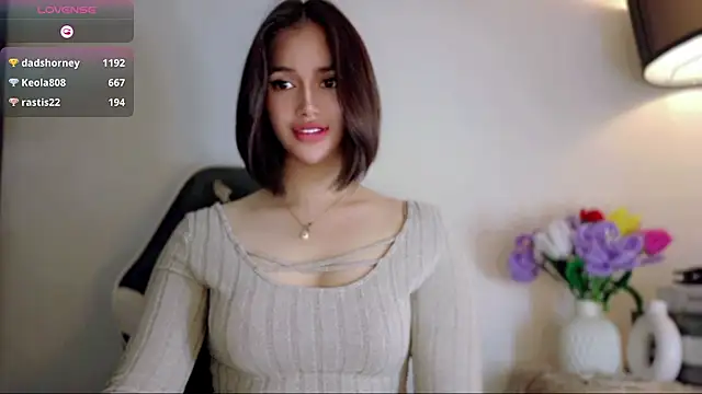 צ'אט XXX בשידור חי של Anna_HollyDoll