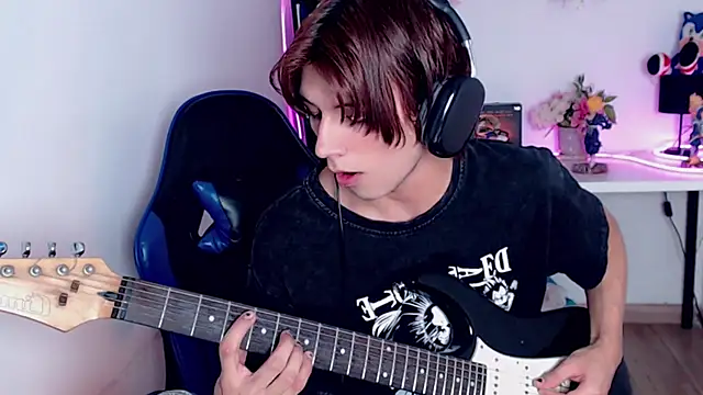 oli_dusk Chat XXX live