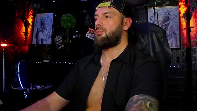 LexHardy – Naživo XXX chat