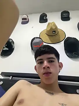 Kairox7's Live XXX Chat