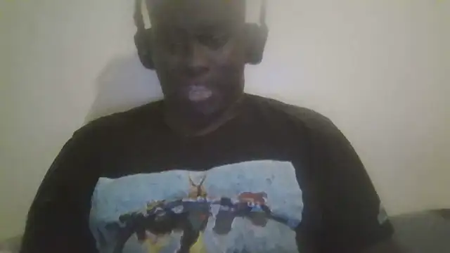 KIngAtlasMensah live XXX chat