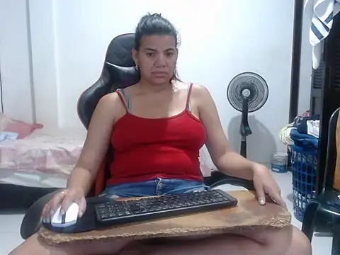 دردشة Adriana_0312 الجنسية المباشرة