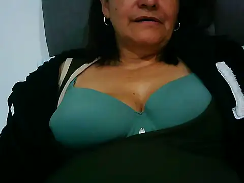 BiancaSteel Adlı Modelin Canlı XXX Sohbeti