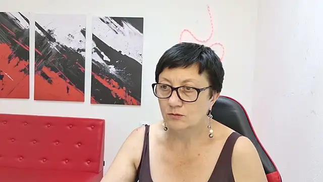 EmilyL0ve XXX чат на живо