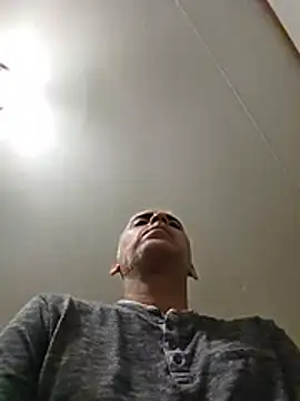 Xoc8_ Adlı Modelin Canlı XXX Sohbeti
