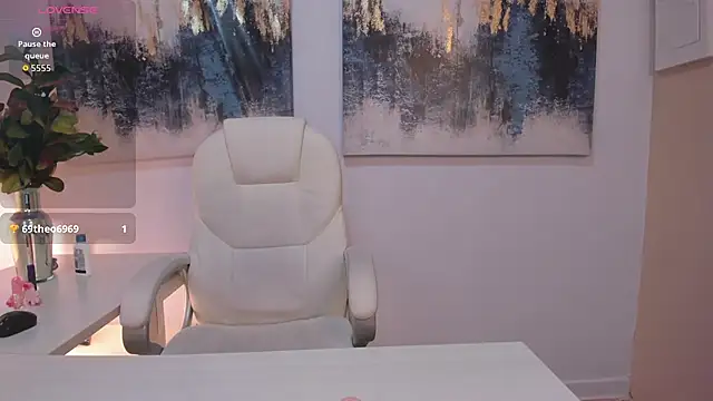 madydoll_'s Live XXX Chat
