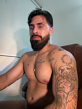 Ryan_Black3 Adlı Modelin Canlı XXX Sohbeti
