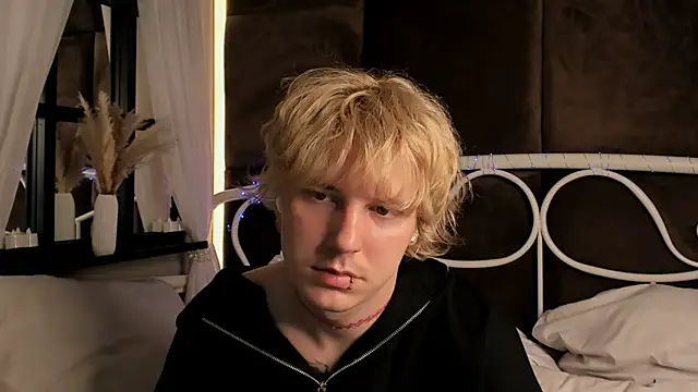 Benjamin_Harris Live XXX Chat