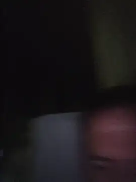 XXX chat uživo modela SingingTrunks