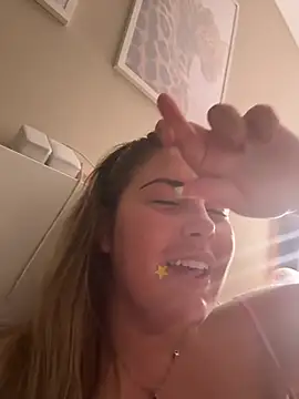hiddensecretxx Live XXX-chat