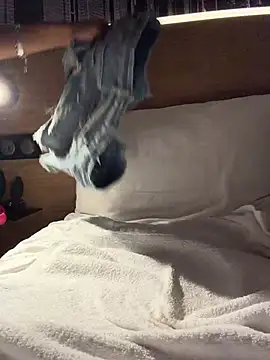 Yasmiinee Chat XXX live