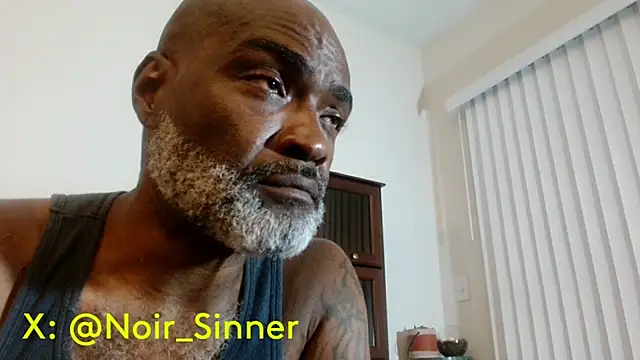 sinnernoir Adlı Modelin Canlı XXX Sohbeti