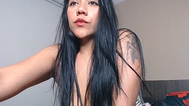 XXX chat uživo modela juli_love11