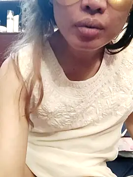 QueenSoreal: απευθείας συνομιλία ΧΧΧ