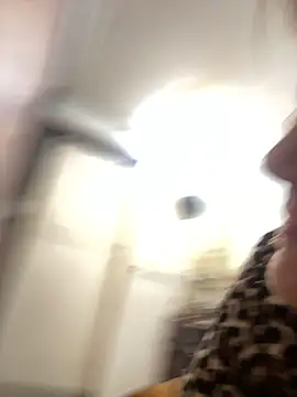 XXX chat uživo modela LissaX_X