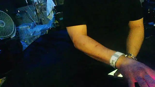 ctguybj's Live XXX Chat