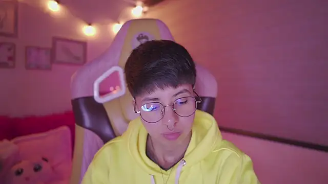 Chat XXX ao vivo de tommy_blue