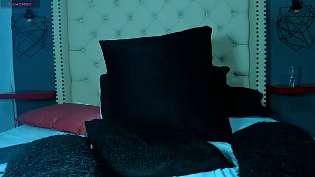 Brillytdoll's Live XXX Chat