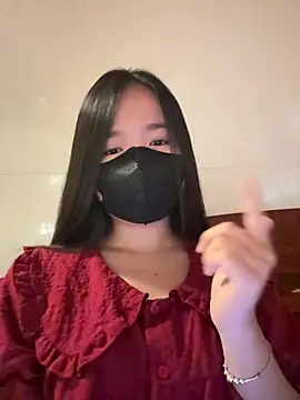 Gwen879 即時 XXX 聊天