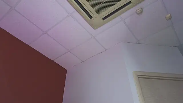 Vlada_vv Chat XXX in diretta