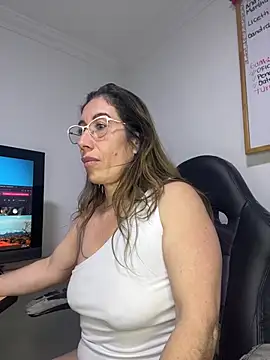 kaylaMinov_ live XXX chat