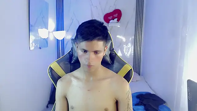 Chat +18 de Ascii_one ao vivo