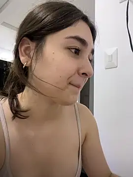 Valentina_ro Show in webcam