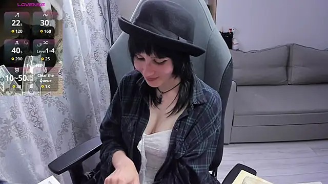 MistyDark Adlı Modelin Canlı XXX Sohbeti