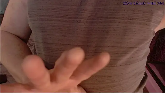 BlameItOnJunior Live XXX-Chat