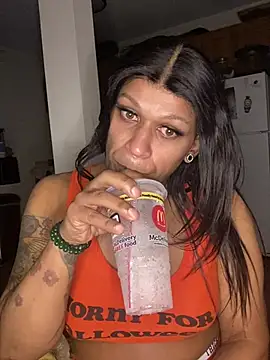 Xzotiq Live XXX-Chat
