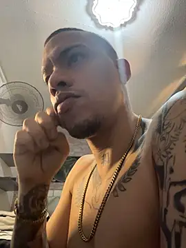 AlphaMasterXxx – Live XXX-chat