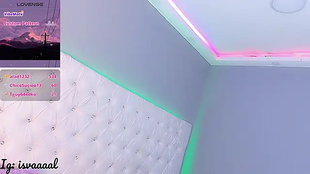 BellaTheDoll's Live XXX Chat