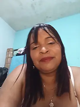 Stepmom_violet Adlı Modelin Canlı XXX Sohbeti