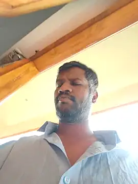 Paramkeerthi Chat XXX in diretta