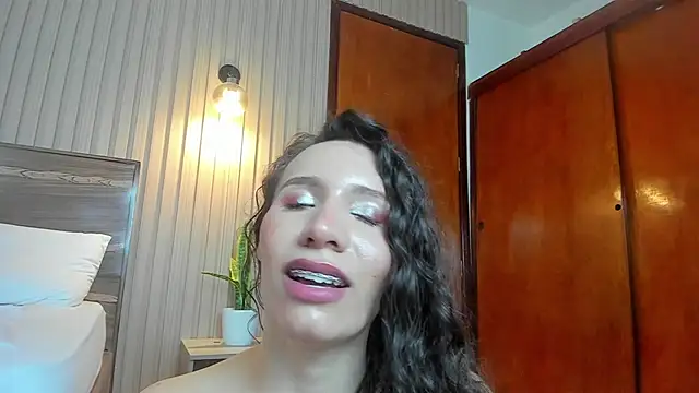 Chat XXX en directo de valeryn__rosse
