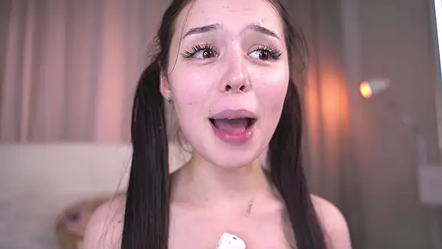 HuldaAutman Live XXX-chat