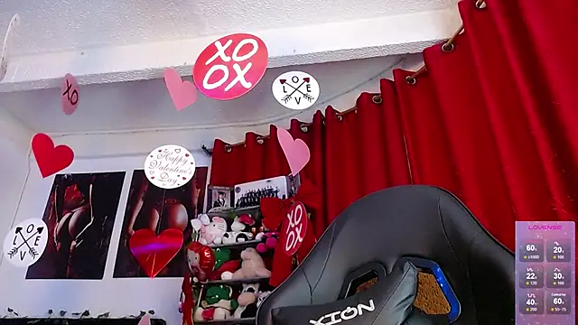 צ'אט XXX בשידור חי של Niky_777