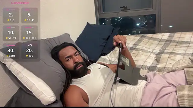 XXX chat uživo modela blackmuscless