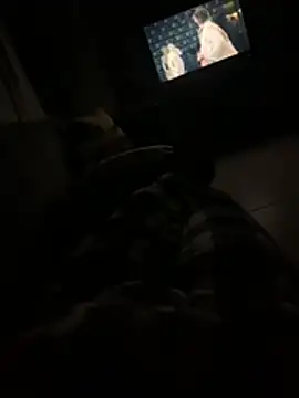 deon_dgaf: διαδικτυακό σόου στην κάμερα