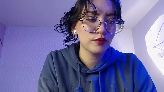 Violetaa_diazz's Live XXX Chat