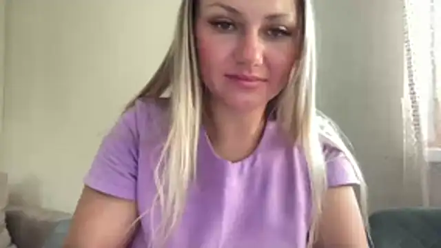 Chat +18 de MonicaSweettty ao vivo