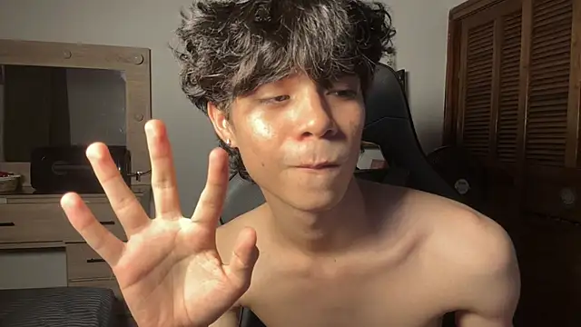OopsAgain_ live XXX chat