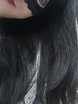 Chat +18 de silkyhairs ao vivo