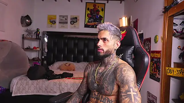 logan_hugh8 XXX чат на живо