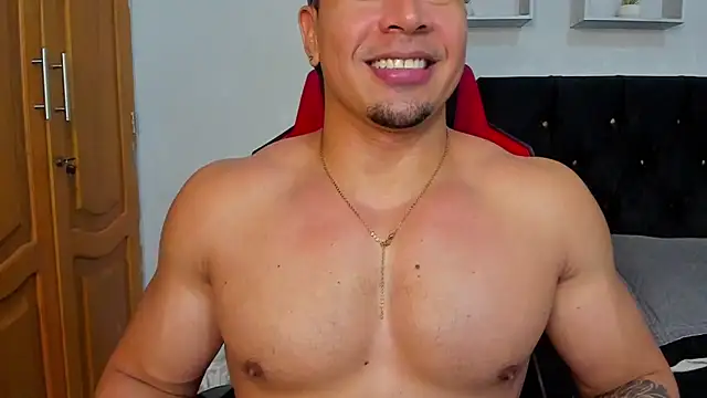 tyler_hank01のウェブカメラショー