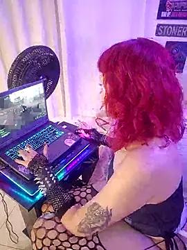 Chat +18 de Sarah-Stoner ao vivo